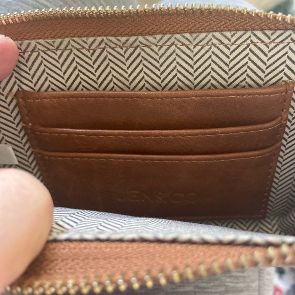 Repurposed Louis Vuitton Vegan leather wristlet! - Picture 6 of 6